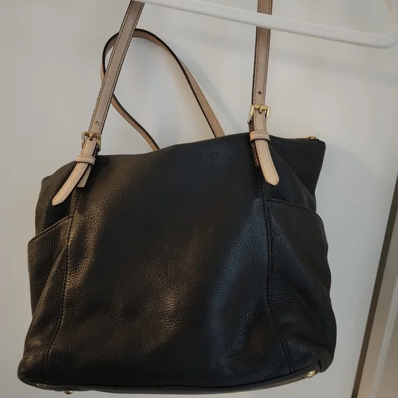 Large Michael Kors Bag - Picture 9 of 12